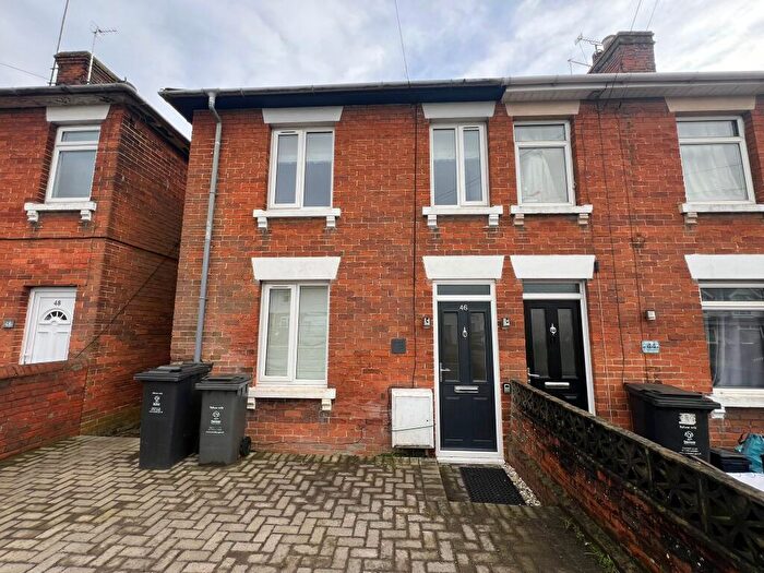 2 Bedroom Terraced House To Rent In Beechcroft Road, Swindon, SN2