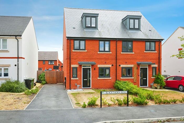 3 Bedroom Semi-Detached House For Sale In Blackthorn Road, Wantage, OX12