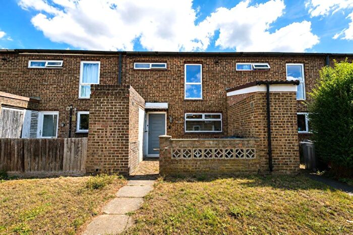 3 Bedroom Terraced House For Sale In Ripon Road, Stevenage, SG1