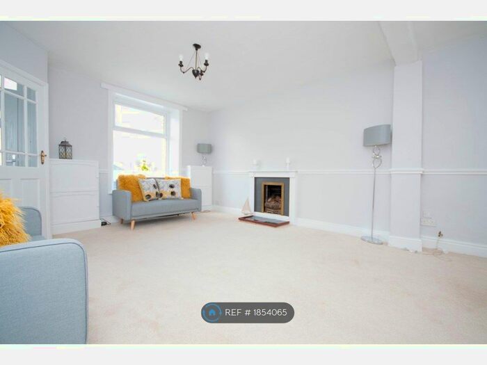 3 Bedroom Terraced House To Rent In Newchurch Road, Bacup, OL13