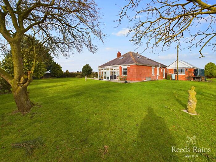 5 Bedroom Bungalow For Sale In Keyingham Road, Ottringham, Hull, East Yorkshire, HU12