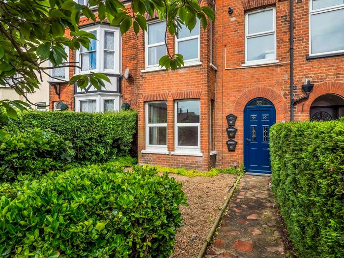 2 Bedroom Flat To Rent In Holway Road, Sheringham, NR26