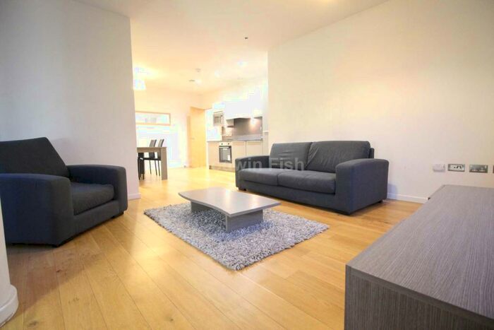 2 Bedroom Apartment To Rent In High Street, Manchester, M4