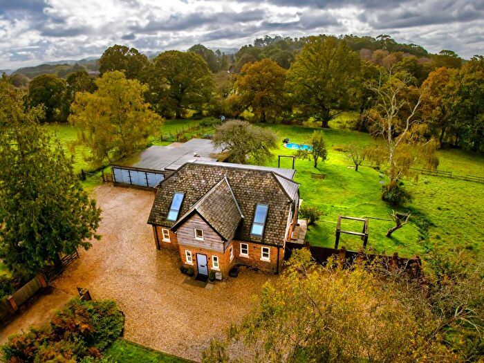 7 Bedroom Country House For Sale In Rossiters Lane, SO40