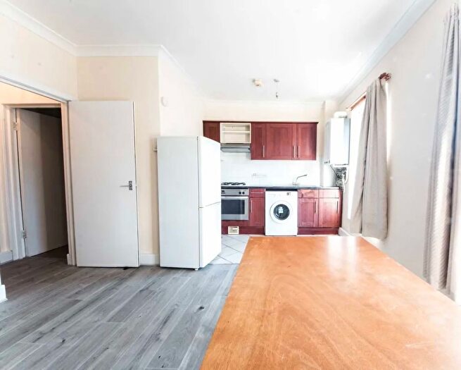 1 Bedroom Flat To Rent In Tulse Hill, London, SW2