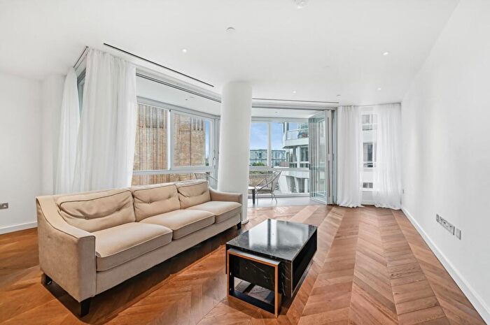 3 Bedroom Flat For Sale In Wilshire House, Battersea Power Station, SW11