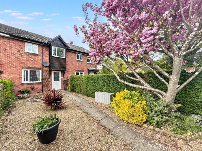 3 Bedroom Terraced House For Sale In St. Marys Road, Poringland, NR14