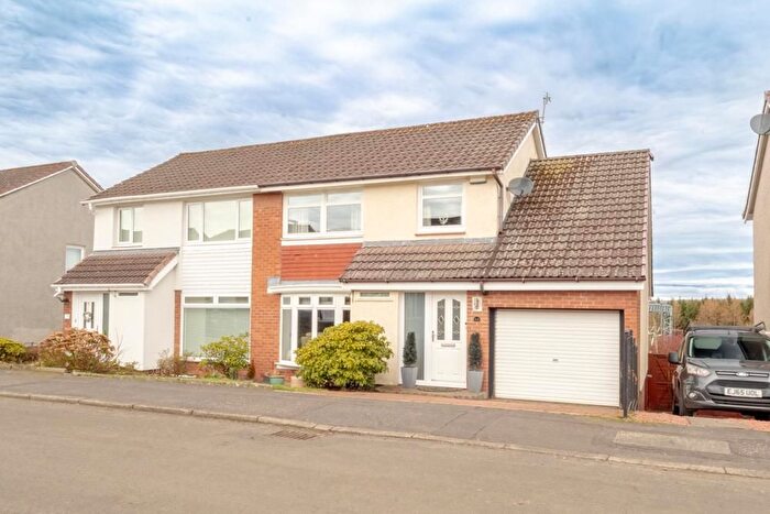 3 Bedroom Semi-Detached House For Sale In Dunalastair Drive, Stepps, Glasgow, G33