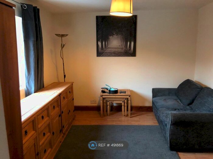 Studio To Rent In Makin Street, Wakefield WF2