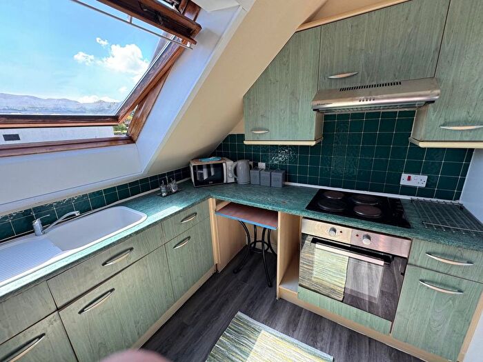 2 Bedroom Flat To Rent In Oxgangs Bank, Edinbugh, EH13