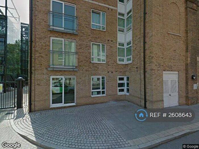 2 Bedroom Flat To Rent In Hopton Road, London, SE18