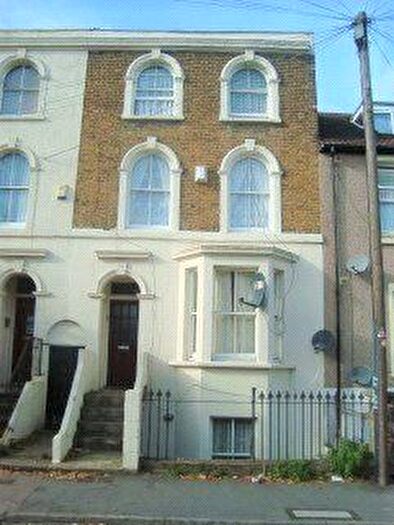 Studio To Rent In Brandon Street, Gravesend, Kent, DA11