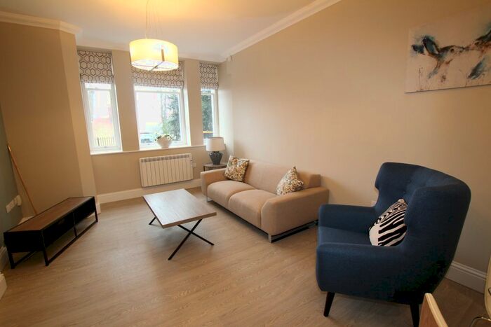 1 Bedroom Flat To Rent In Clinton House, Clinton Terrace, The Park, NG7
