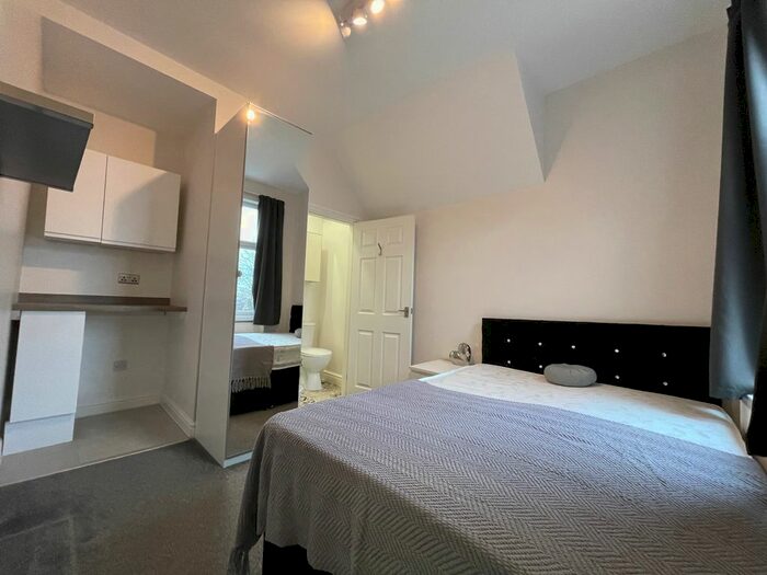 1 Bedroom Terraced House To Rent In Exchange Street, Doncaster, DN1