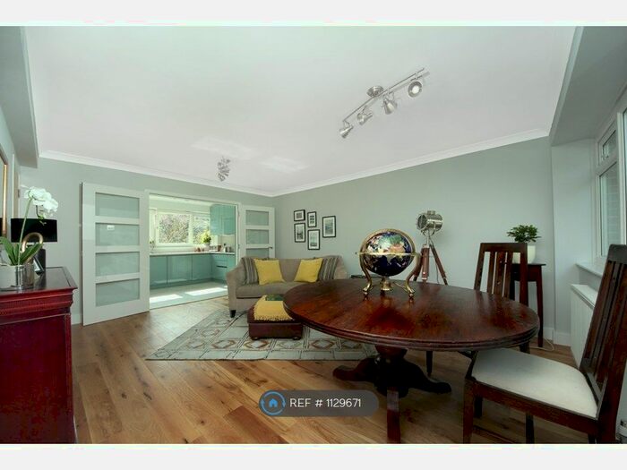 4 Bedroom Terraced House To Rent In Whiteledges, London, W13