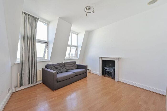 2 Bedroom Flat To Rent In Hartfield Road, Wimbledon, London, SW19