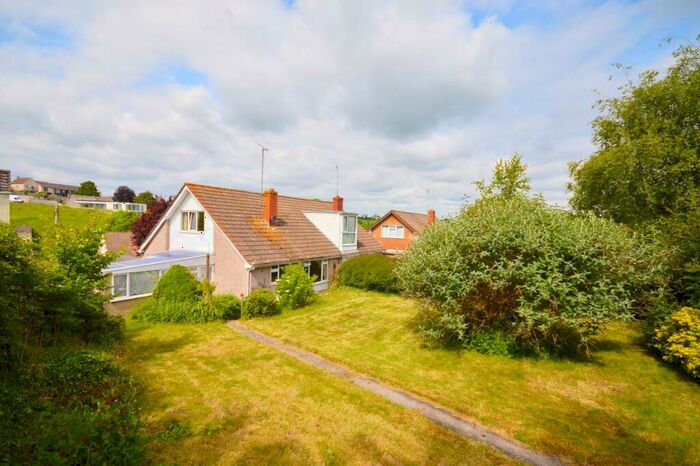 3 Bedroom Semi-Detached House For Sale In Bellifants, Farmborough, Bath, BA2