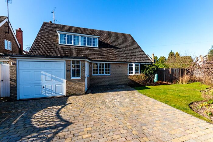 4 Bedroom Detached House For Sale In Wellhead Road, Totternhoe, Dunstable, LU6
