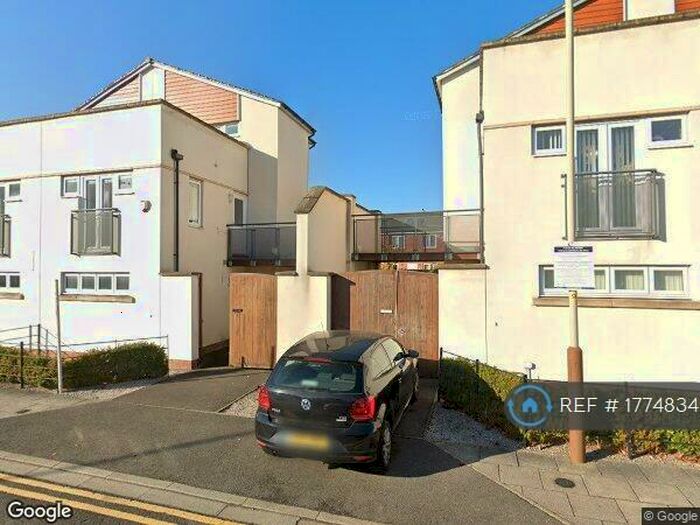 3 Bedroom Semi-Detached House To Rent In Watkin Road, Leicester, LE2