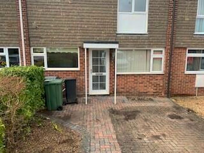 3 Bedroom Semi-Detached House To Rent In Murray Close, Andover, SP10