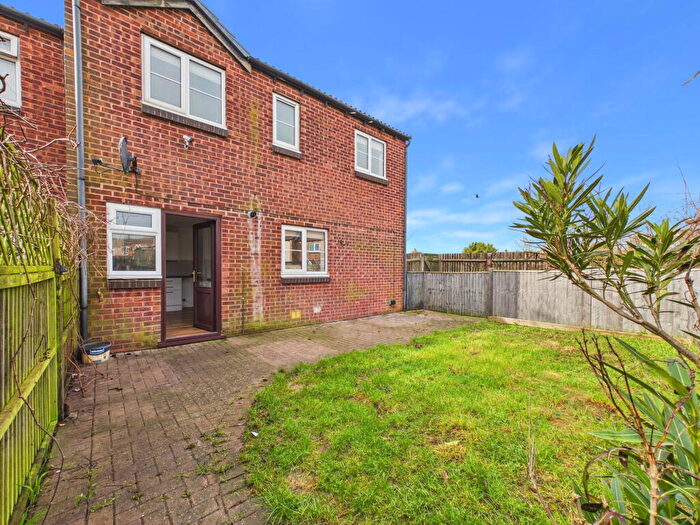 2 Bedroom End Of Terrace House For Sale In Parklands, Shoreham By Sea, BN43