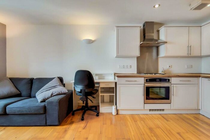 1 Bedroom Flat To Rent In Almeida Street, Angel, London, N1