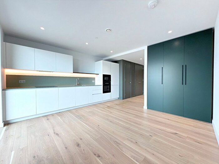 1 Bedroom Flat To Rent In Upper Riverside, Cutter Lane, London, SE10