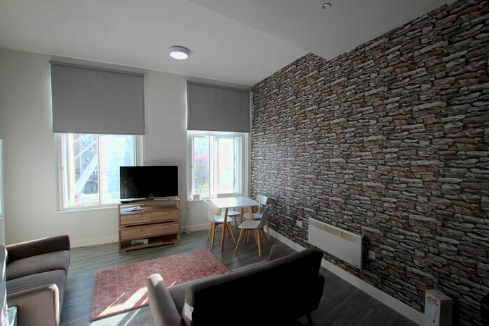 4 Bedroom Flat To Rent In Long Row, Nottingham, NG1