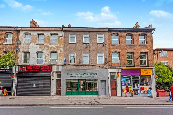 2 Bedroom Flat To Rent In Lower Addiscombe Road, Croydon, CR0