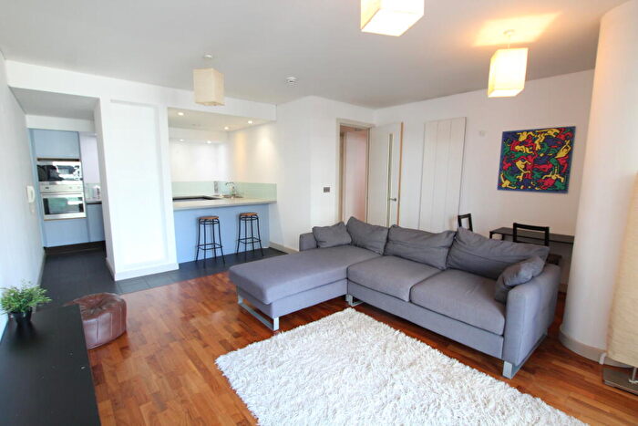 2 Bedroom Apartment To Rent In Leftbank, Manchester, M3