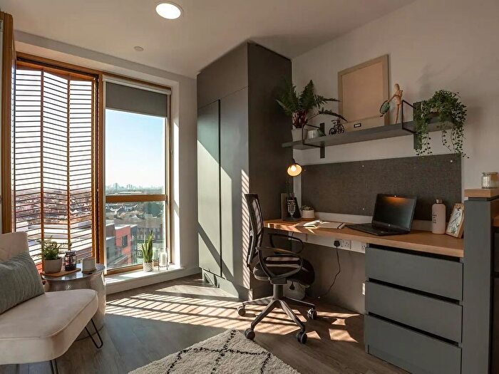Studio To Rent In Perth Road, Ilford, IG2