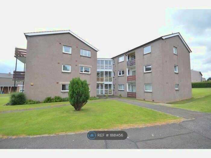 2 Bedroom Flat To Rent In West Craigs Crescent, Edinburgh, EH12