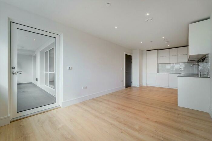 5 Bedroom End Of Terrace House To Rent In , LN8