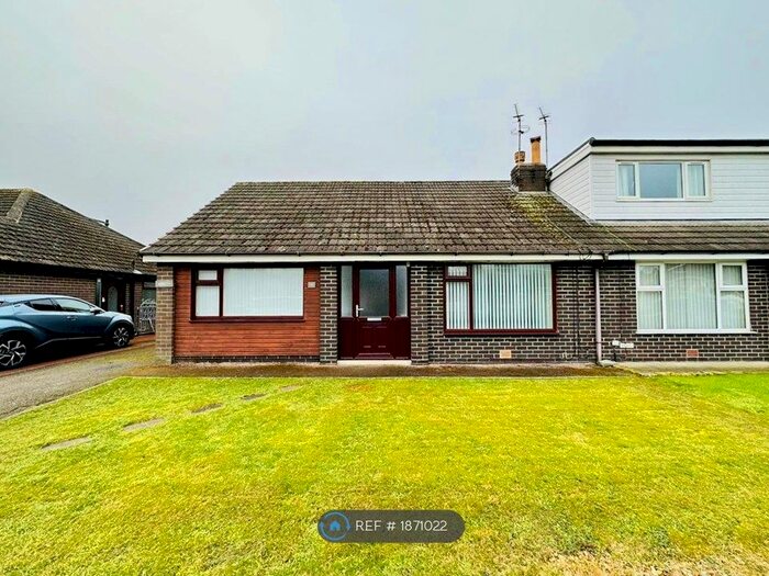 2 Bedroom Bungalow To Rent In Beech Avenue, Warton, Preston, PR4