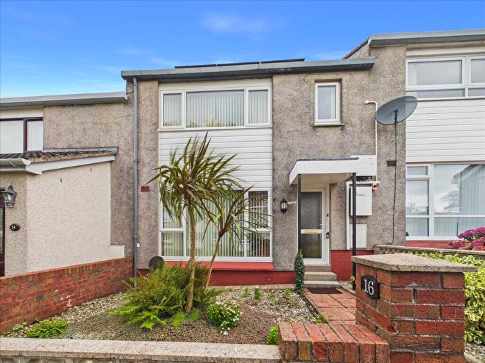 2 Bedroom Terraced House For Sale In Meadowburn Place, Campbeltown, PA28