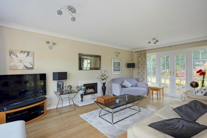 4 Bedroom Detached House To Rent In Parfour Drive, Kenley, CR8