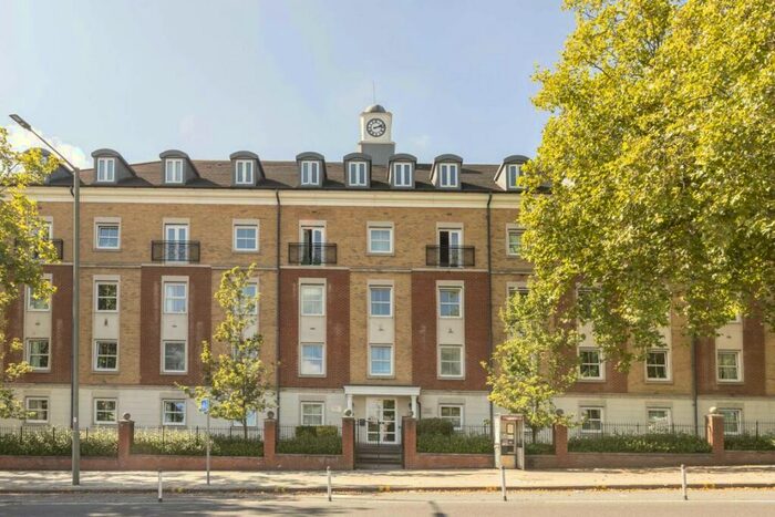 1 Bedroom Flat To Rent In High Road, Finchley, N12