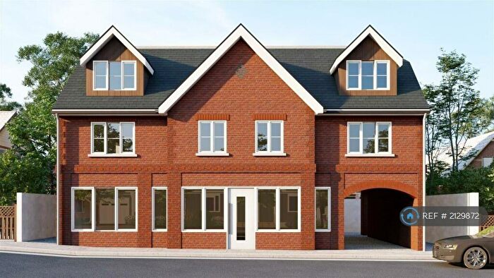 2 Bedroom Flat To Rent In London Road, Knebworth, SG3