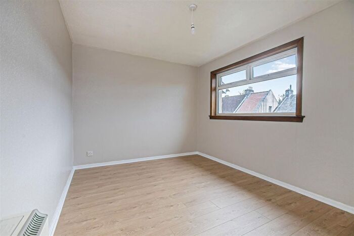 1 Bedroom Terraced Bungalow For Sale In Main Street, Cairneyhill, KY12