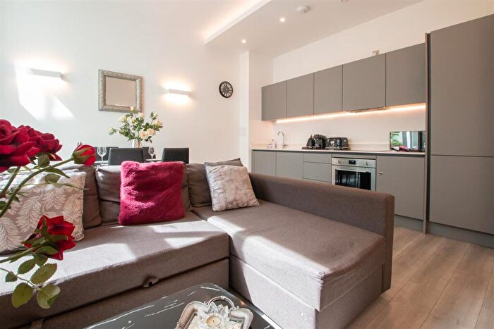 1 Bedroom Apartment To Rent In Foxhunter Drive, Linford Wood, MK14