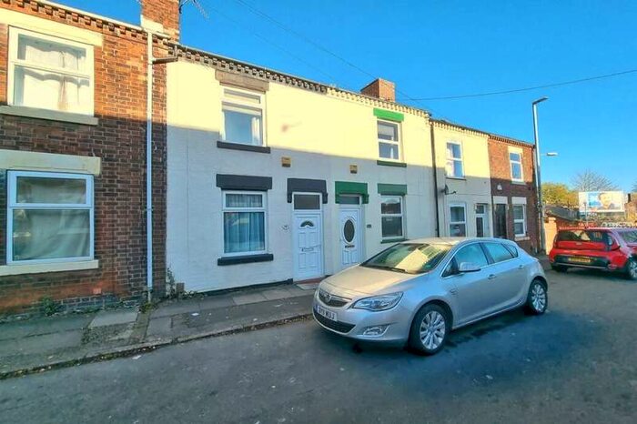 2 Bedroom Terraced House To Rent In Duke Street, Stoke-on-trent, ST4