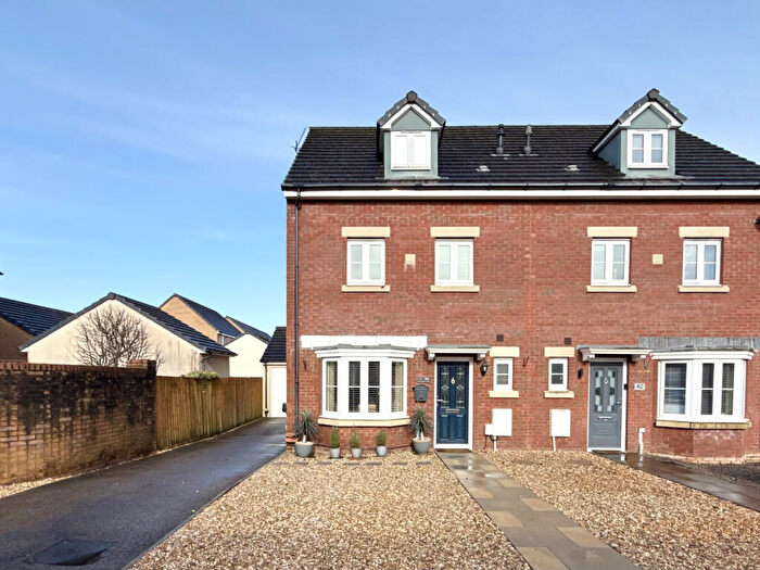 4 Bedroom Semi Detached House For Sale In Tir Founder Fields, Aberdare, Rhondda Cynon Taf, CF44