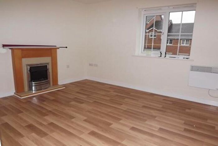 1 Bedroom Flat To Rent In Doughty Close, Tipton, West Midlands, DY4