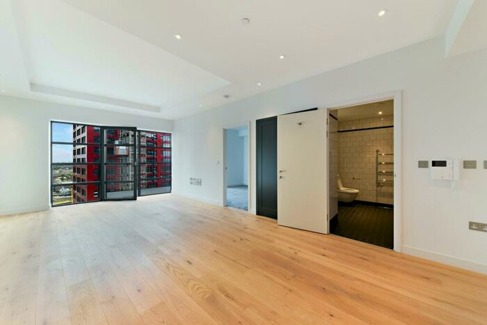1 Bedroom Apartment To Rent In Amelia House, London City Island, London, E14