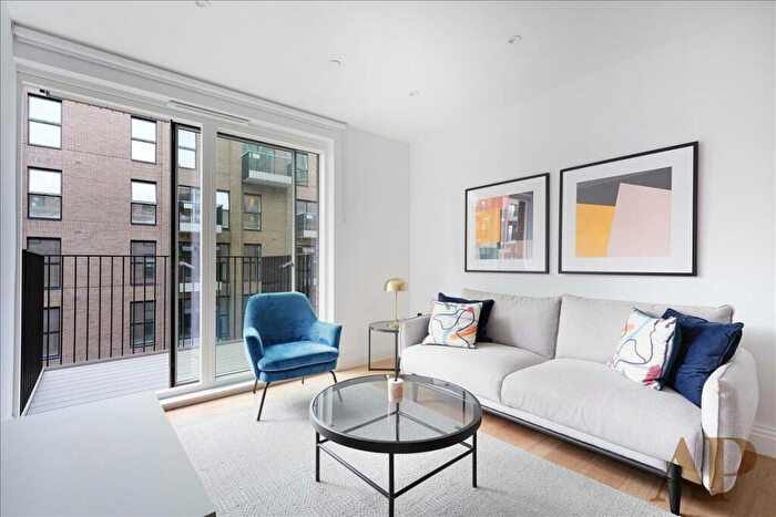 2 Bedroom Apartment To Rent In Palmer Street, Huntley Wharf, Reading, RG1