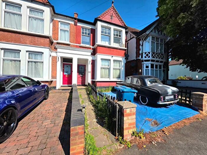 1 Bedroom Apartment For Sale In College Road, Harrow Weald, HA3