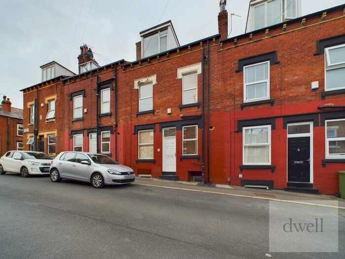 5 Bedroom Terraced House To Rent In Monk Bridge Grove, Meanwood, Leeds, LS6