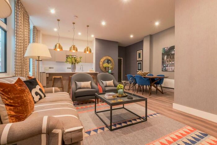 2 Bedroom Apartment To Rent In The Lightwell, Cornwall Street, Birmingham, B3