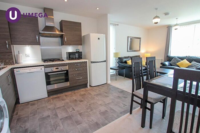 2 Bedroom Apartment To Rent In Arneil Drive, Crewe Toll, Edinburgh, EH5