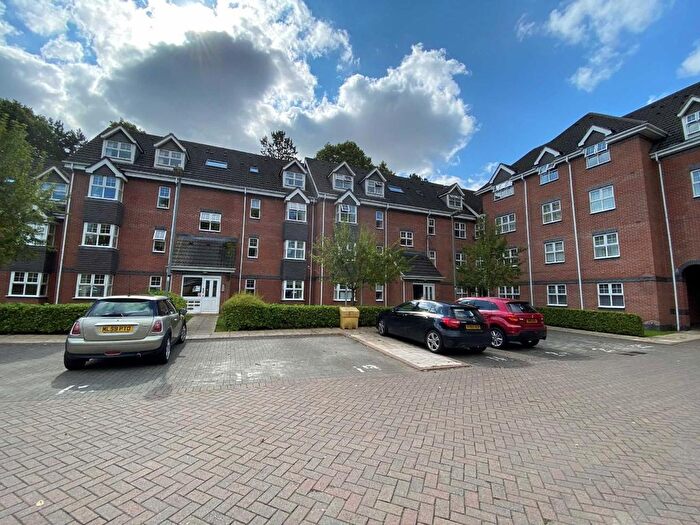 2 Bedroom Flat To Rent In Woodcourt, Brooklands Road, Sale, M33